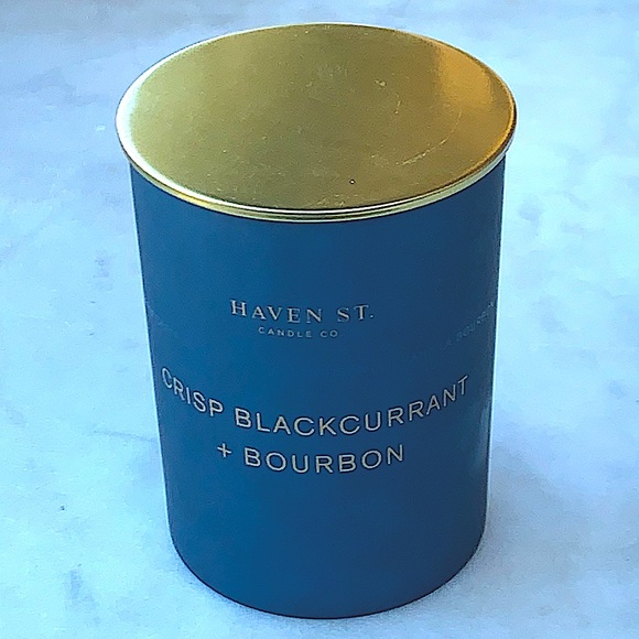 HAVEN STREET CANDLE “CRISP BLACKCURRANT + BOURBON” RICHLY SCENT NEW - Picture 1 of 3